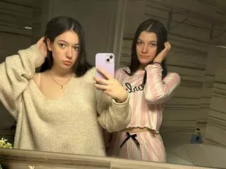 ErlinaAndLizbeth livesex